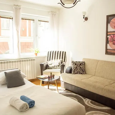 Engadin - Excellent Location Apartmán